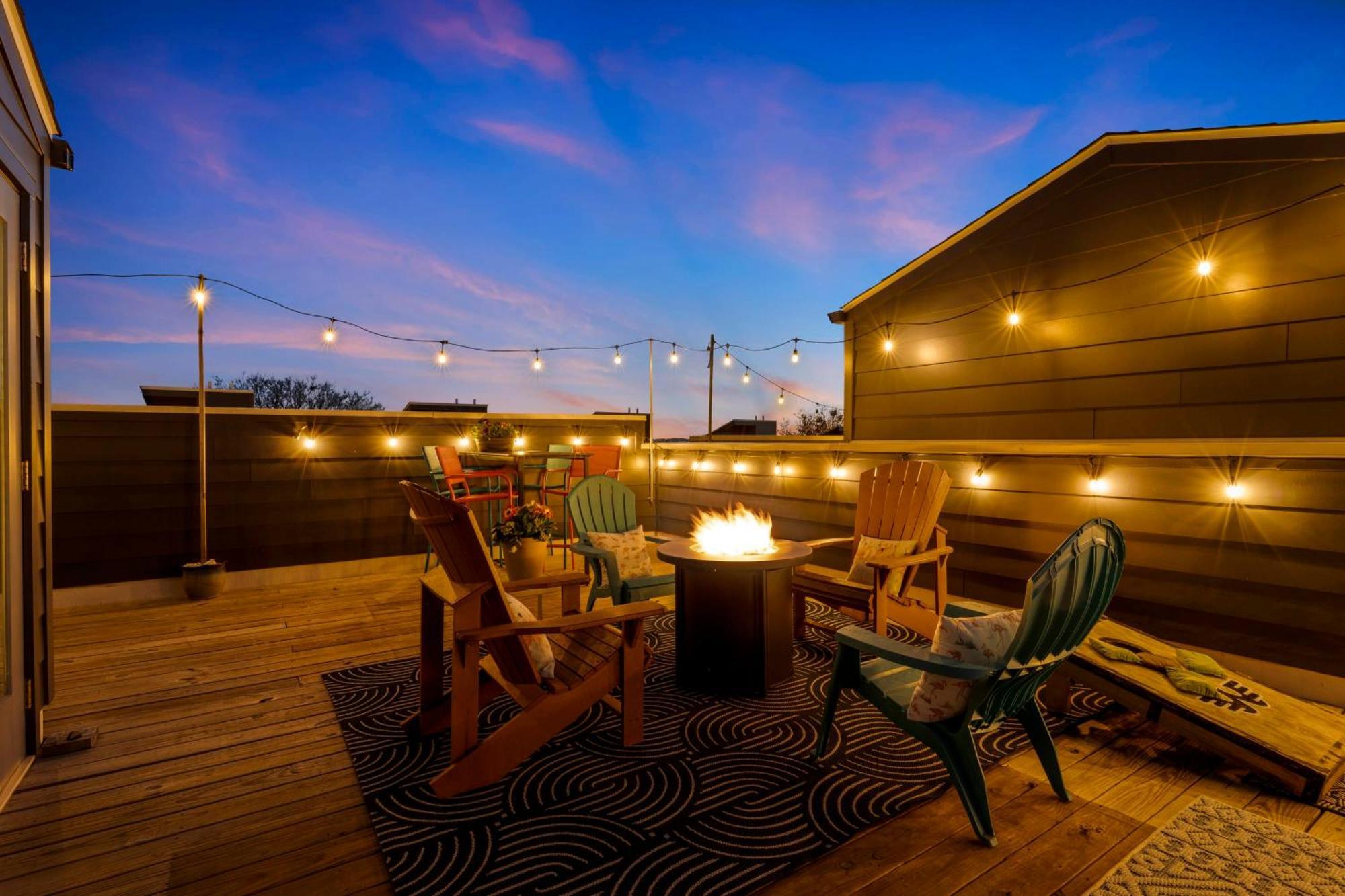 Dolly Partyon - Downtown Views - Rooftop - Groups Holiday home *