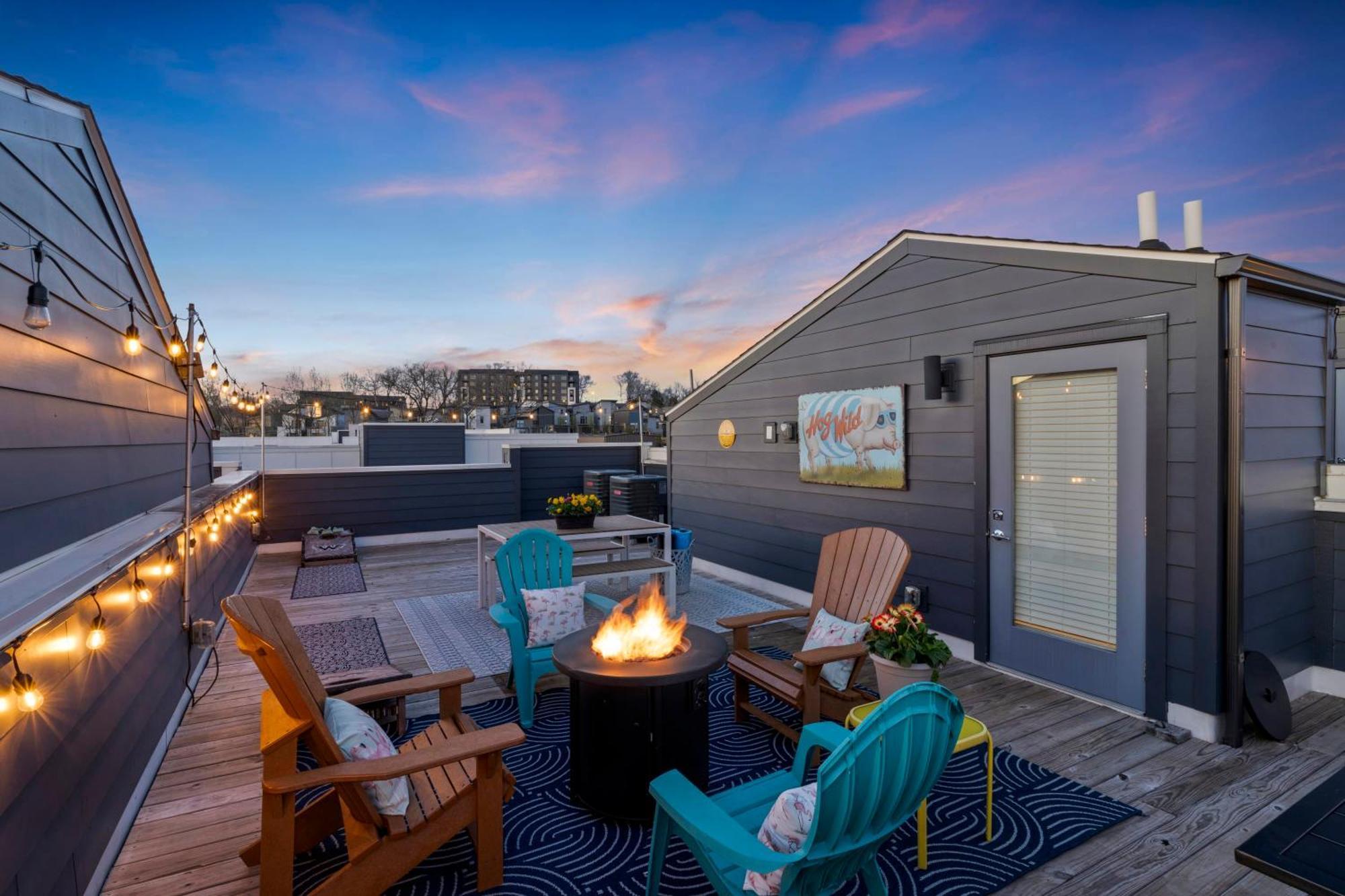 Dolly Partyon - Downtown Views - Rooftop - Groups Holiday home *
